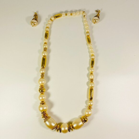 Vintage Jewelery - Artificial gold & pearl like beads necklace &  ear drops - Picture 3 of 6